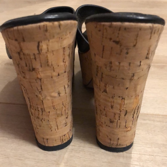 Primadonna Wedge - Picture 3 of 4